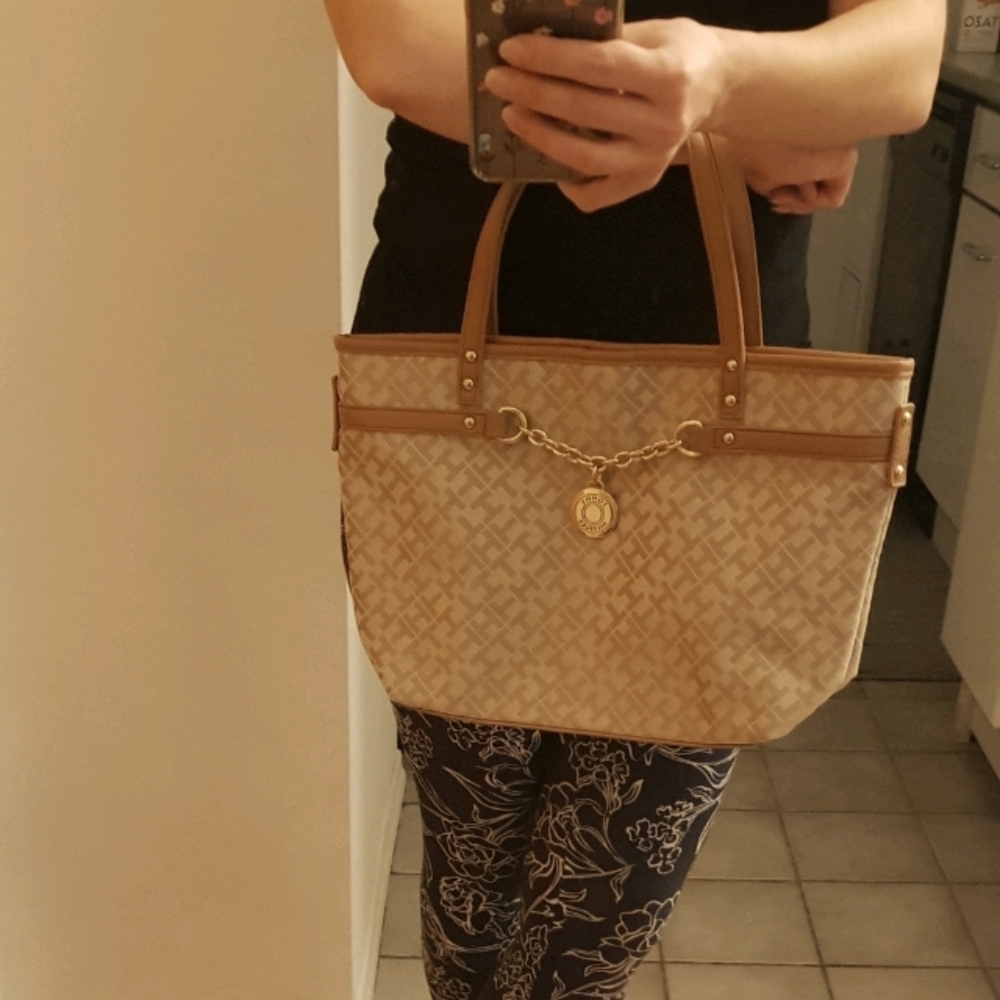 Tommy Hilfiger handbag